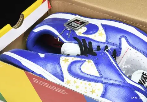 Hyper  Supreme Low Royal DH3228-100 Nike SB Stars Dunk 0513